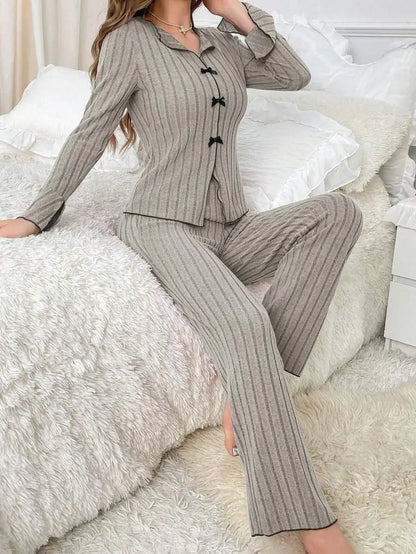 Women’s Cozy 2-Piece Pajama Set for Fall & Winter